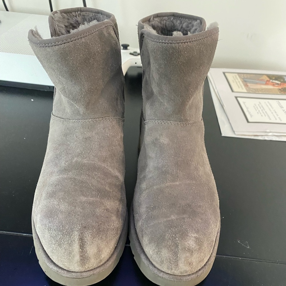 Grey Uggs